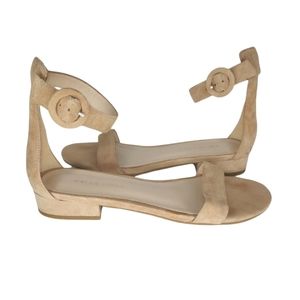 Pelle Moda Newport Sandals NWOT Size 8